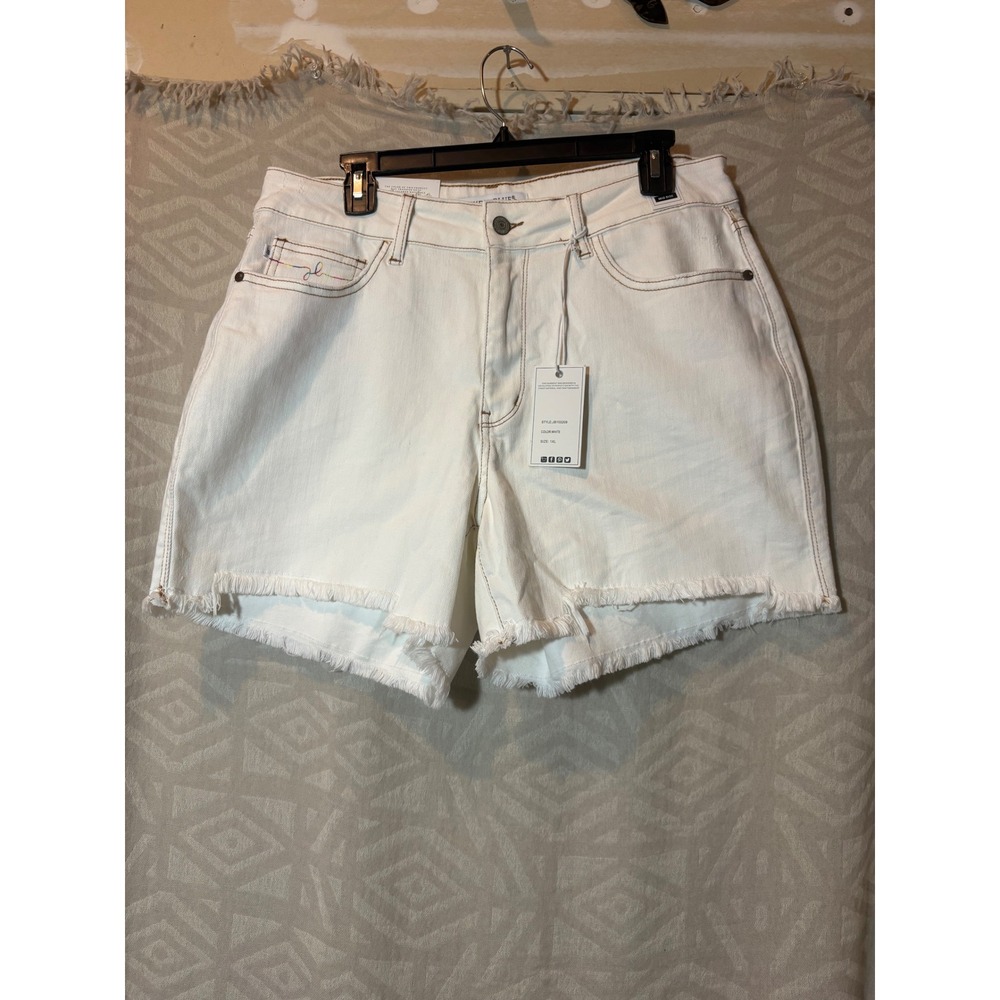 Judy Blue White Mid Rise Frayed Hem Denim Shorts Rainbow‎ Stitching Size 1XL - Picture 4 of 10
